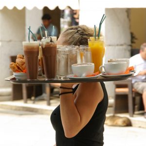 waitress visto work and holiday Austrália